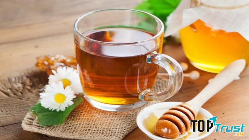 Một cốc mật ong pha nước ấm mỗi sáng giúp cơ thể khoẻ hơn