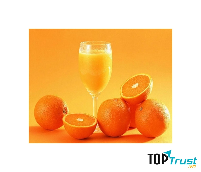 Hãy dành thời gian để làm cho mình ly sinh tố ép hoa quả tươi tự nhiên