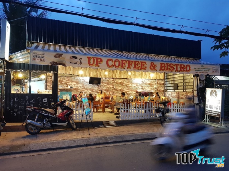Up Coffee & Bistro