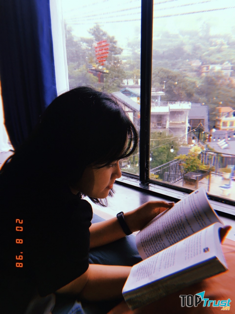 Up in the Air. Nhà trên mây