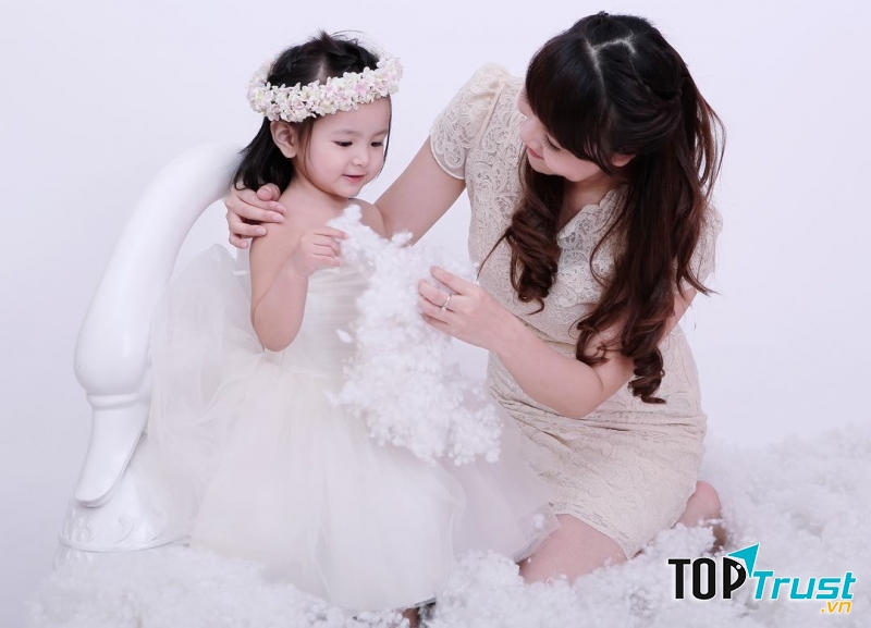 Uyên Phương Studio