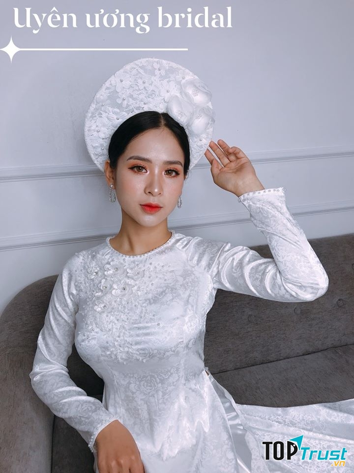 Uyên Ương Studio