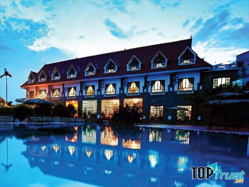 V-Resort