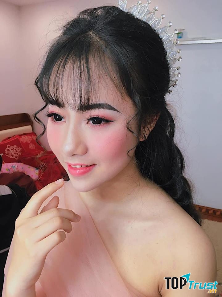 Vân Anh Makeup Artist