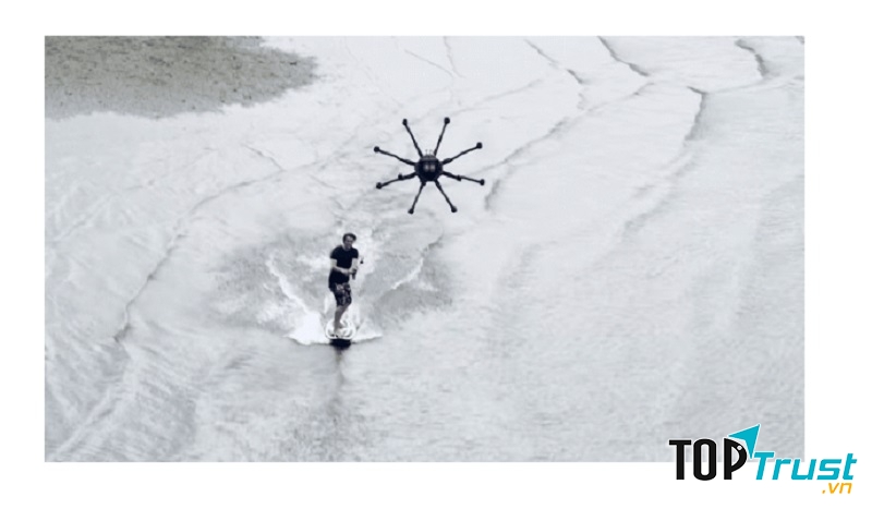 Freefly Systems’ Alta 8 giúp thay thế trực thang có người lái