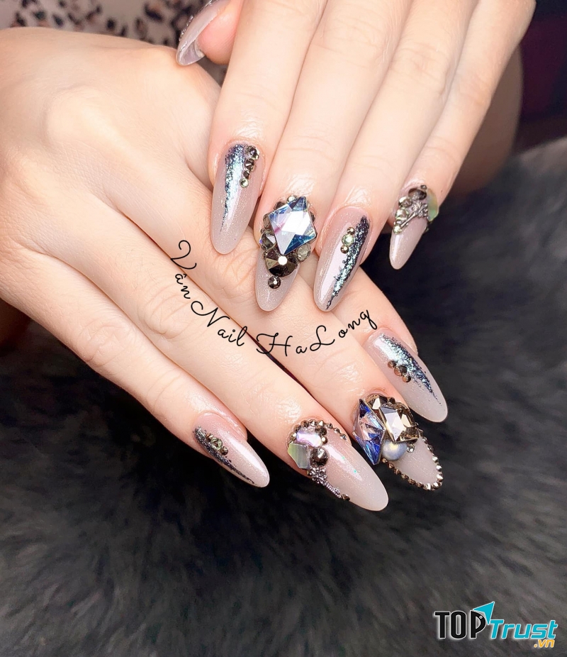 Vân Nail - tiệm nail đẹp và chất lượng nhất TP. Hạ Long