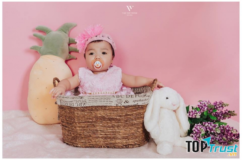 Vân Thế Trình Studio.