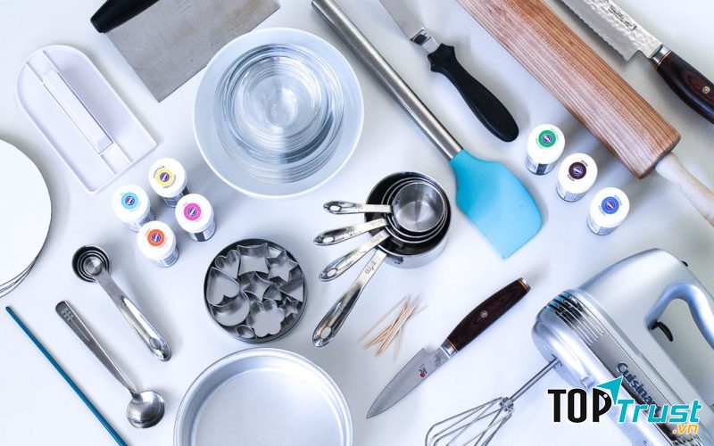 Dụng cụ làm bánh có sẵn tại cửa hàng