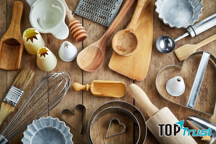 Mọi người vẫn quen gọi cửa hàng này là Hàng Thiếc vì nó nằm ở phố Hàng Thiếc