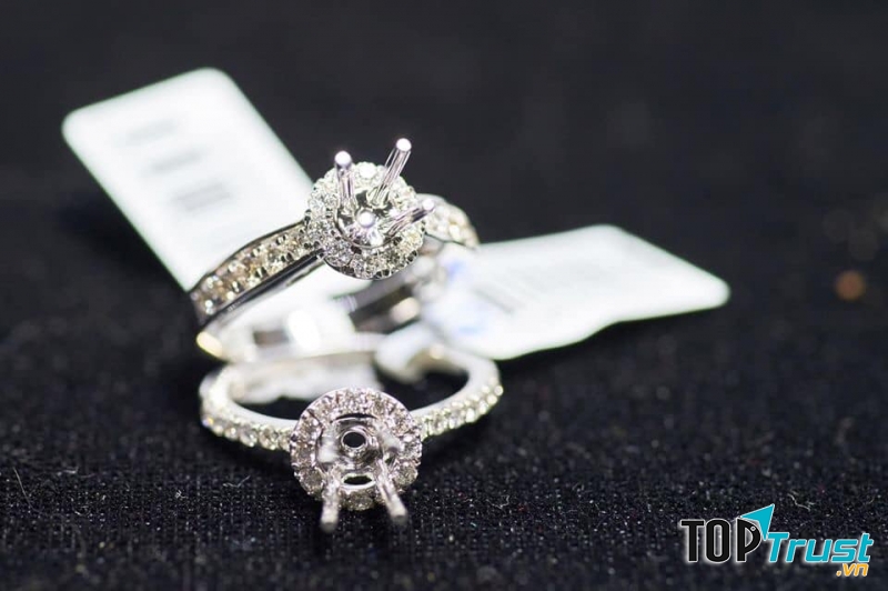 Vàng Hoàng Phương