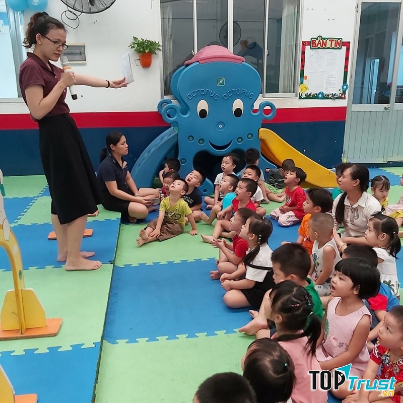 Trường mầm non tư thục Hoa Lan