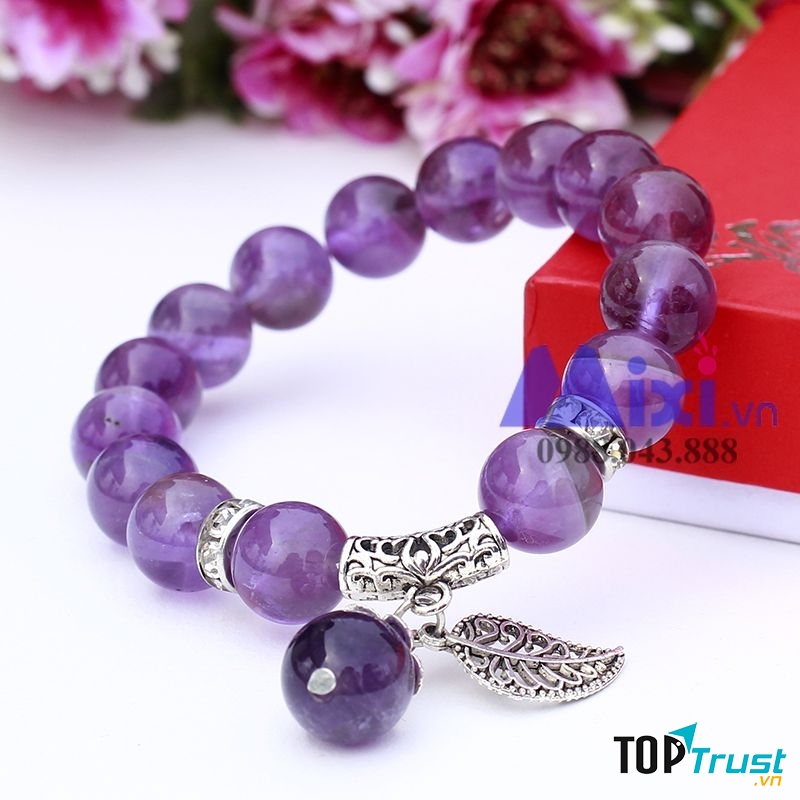 Vòng tay phong thủy thạch anh tím là đại diện của sự cao sang, linh thiêng, ngưỡng mộ có giá 340.000 đồng