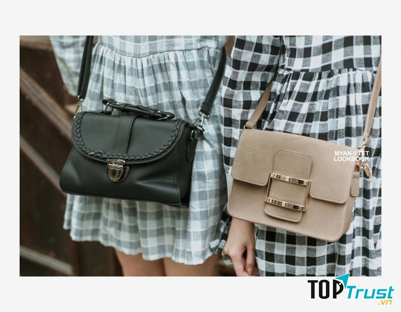 Túi xách giúp cho bộ trang phục thêm phần nổi bật.