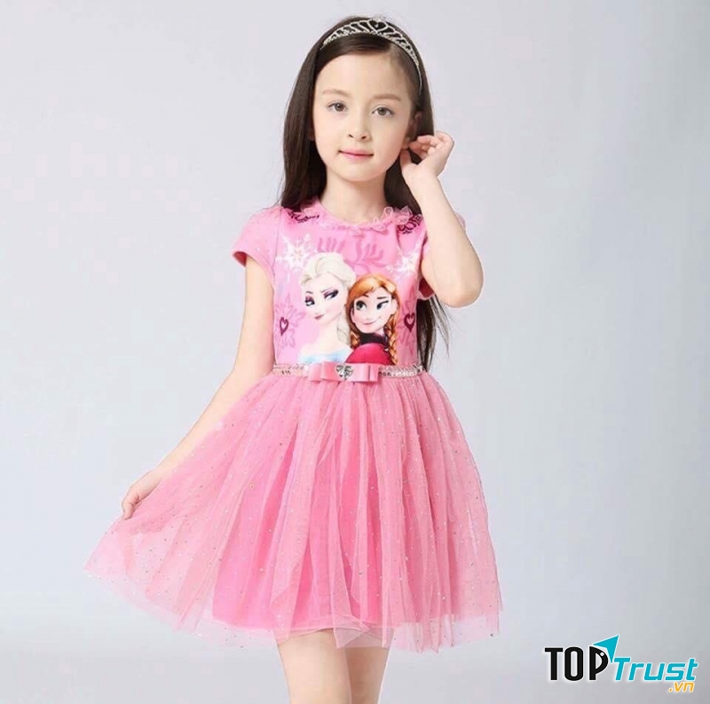 Chiếc váy công chúa  đáng yêu cho mùa hè ý nghĩa