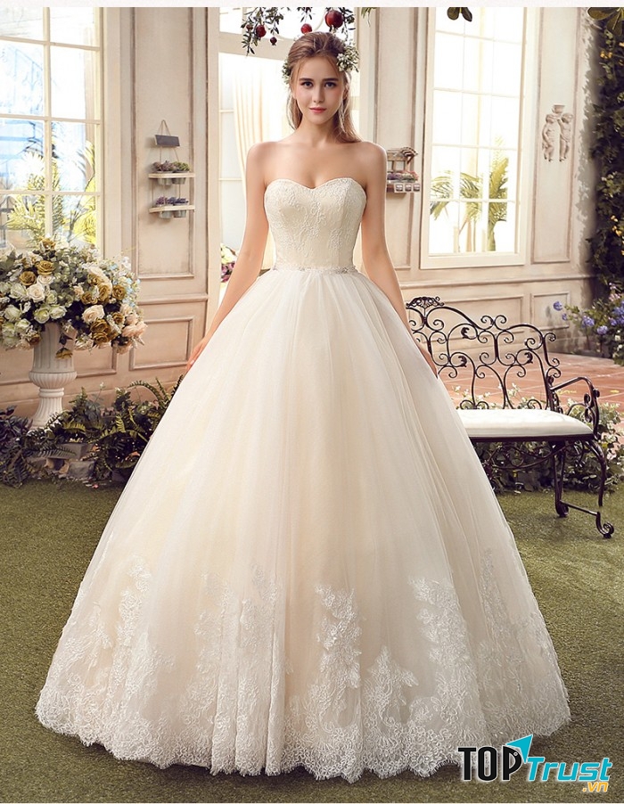 Váy cưới cúp ngực