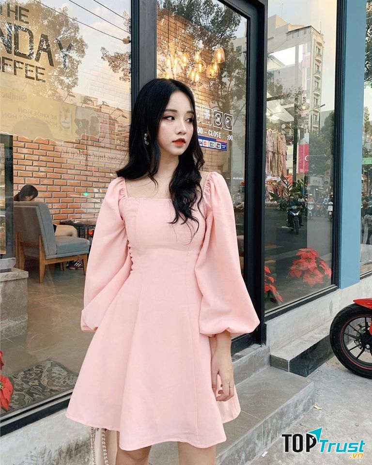 Váy đơn sắc
