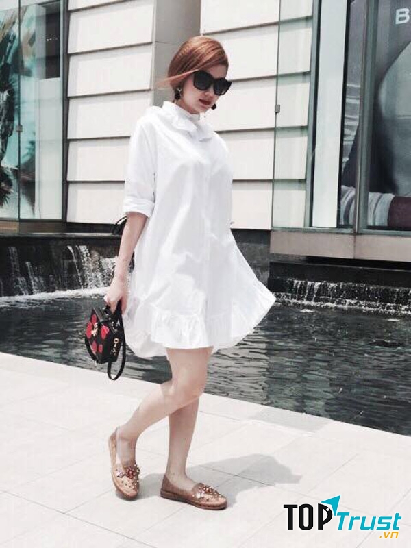 Váy suông màu trắng cực kỳ xinh xắn. Ảnh minh họa.