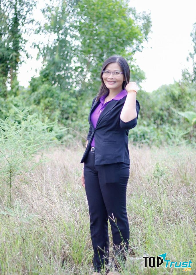 Ảnh chân dung tác giả Hương Tràm