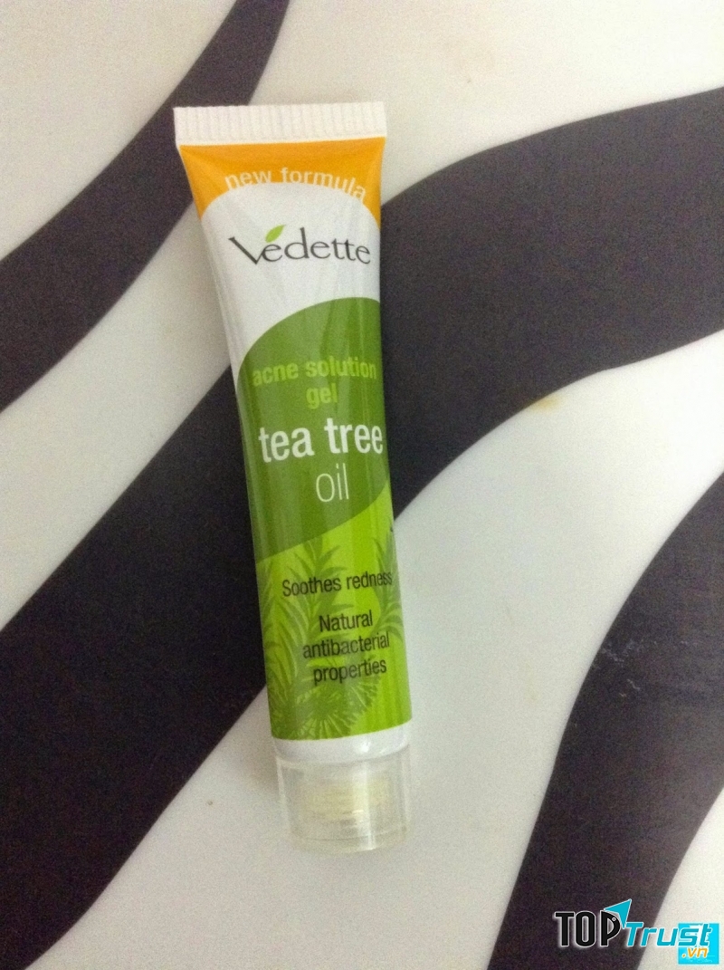 Gel trị mụn Vedette Tea Tree Oi