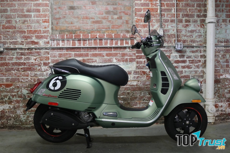 Vespa Sei Giorni – Giá: 199 triệu đồng