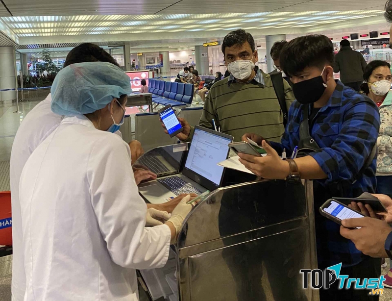 Vi phạm quy định về khai báo y tế