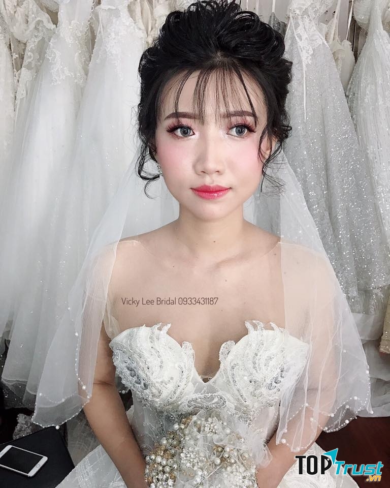Vicky Lee Make Up
