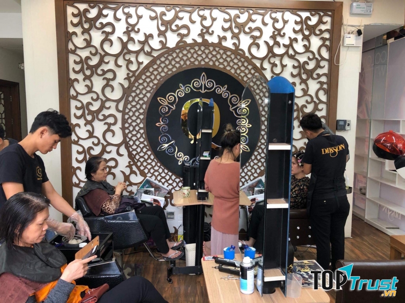 VICKY Q Beauty Salon T5 Time City