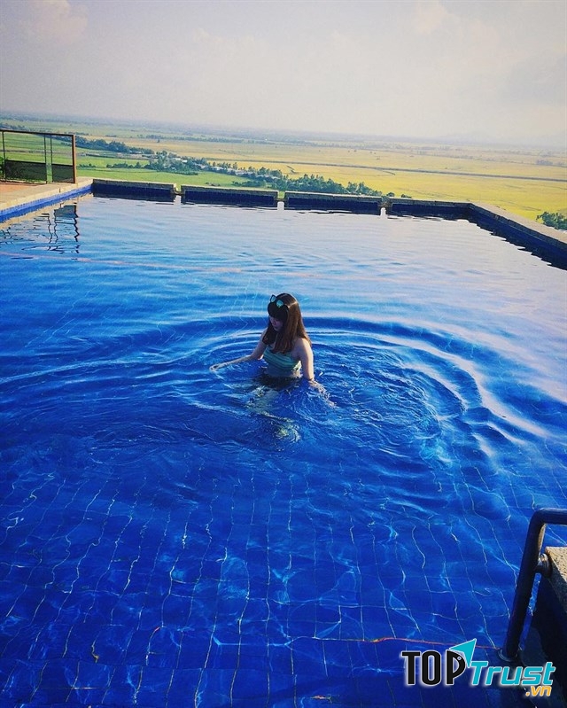 Victoria (Núi Sam Lodge, An Giang)