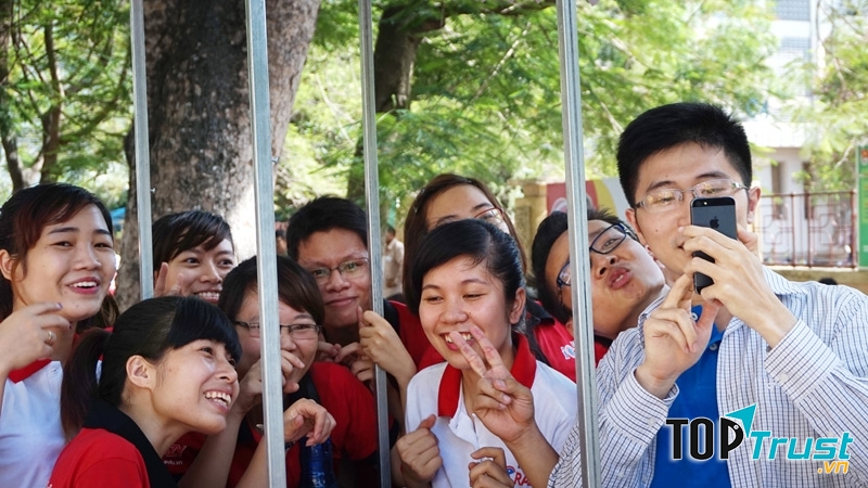 Đem virut hạnh phúc đi muôn nơi nhé