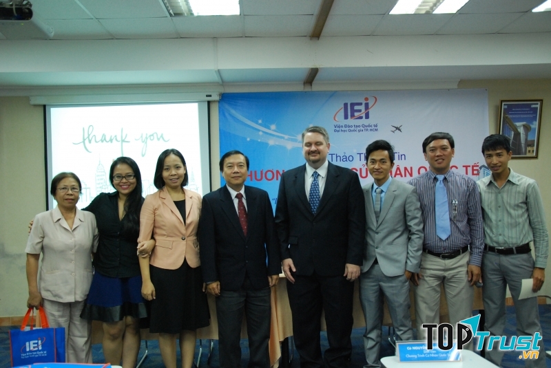 Hội thảo thông tin cử nhân quốc tế tại Viện đào tạo Quốc tế IEI