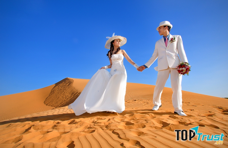 ﻿Viễn Đông Studio