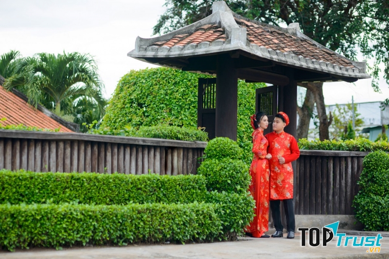 ﻿Viễn Đông Studio