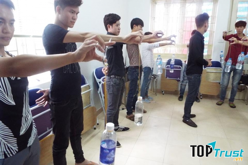 Viện Tạo Mẫu Tóc EVY