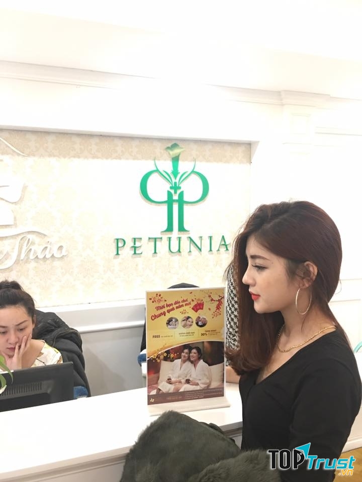 Viện thẩm mỹ Quốc tế Petunia