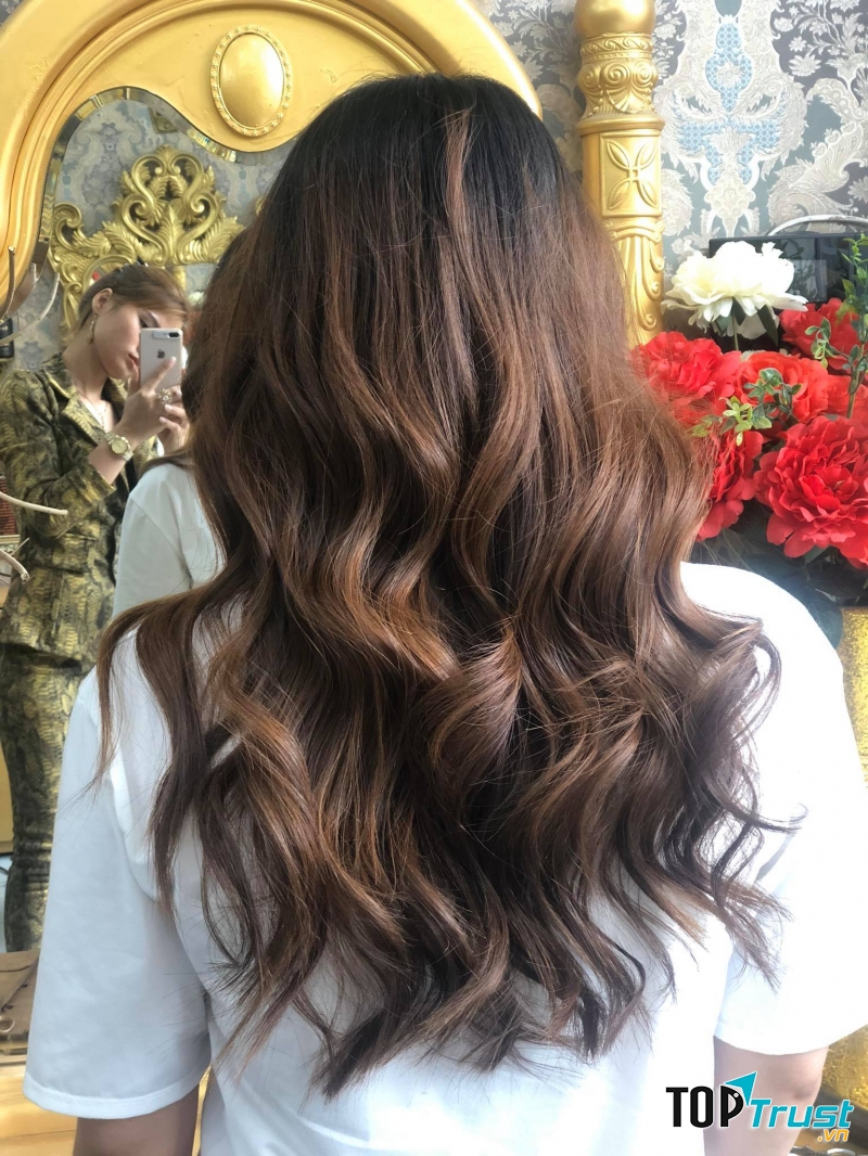 Viện Tóc Nguyễn Gia