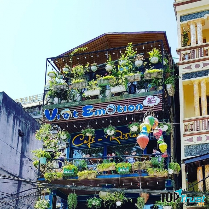 Không gian độc đáo, lãng mạn tại Việt Emotion - Cafe & Restaurant