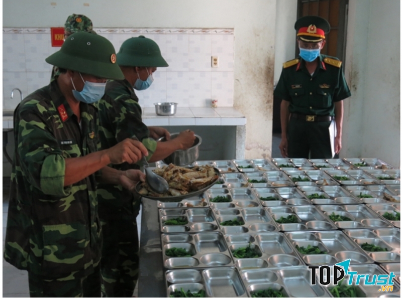 Việt Nam là nước duy nhất hỗ trợ 100% chi phí khám, chữa bệnh, ăn uống, sinh hoạt... cho người bệnh và người bị cách ly tập trung.