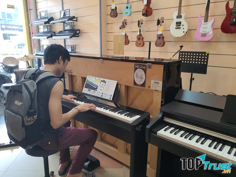 Việt Thương Music