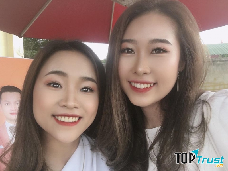 Việt Trinh Nguyễn Makeup
