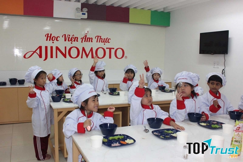 Một trò chơi thực tế tại Vietopia