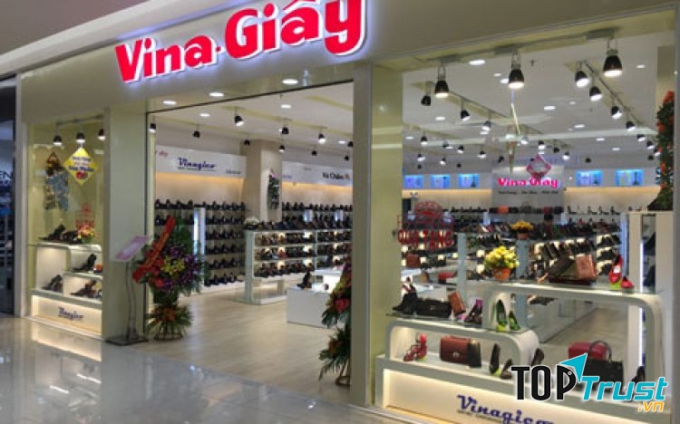 Cửa hàng giày thương hiệu Vina