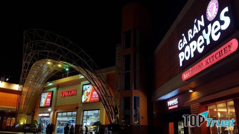 Trung tâm thương mại Vincom Plaza Cộng Hòa