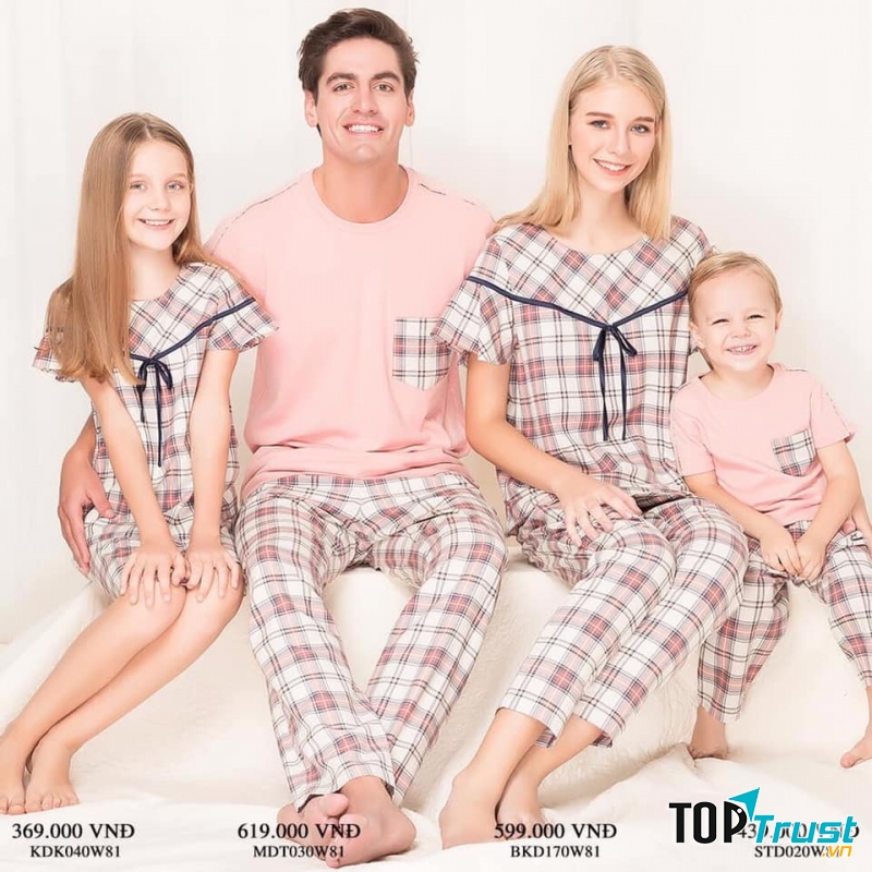 Khác với những shop khác, VINCY không chỉ bán các sản phẩm đồ ngủ dành cho phái nữ mà còn mở rộng thêm các dòng sản phẩm dành cho cả gia đình như đồ ngủ cho nam giới, bé trai, bé gái