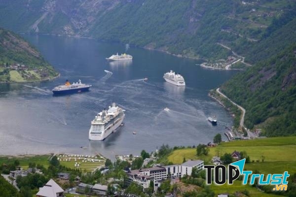 Vịnh Geiranger