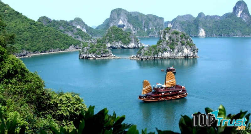 Vịnh Hạ Long - Quảng Ninh