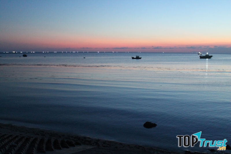Bãi Triều Dương - Phú Qúy