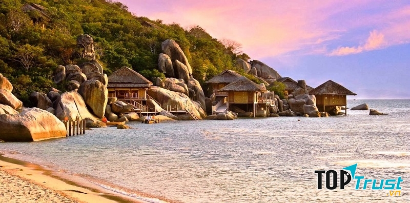 vẻ đẹp hoang sơ mà tuyệt vời của vịnh Vân Phong