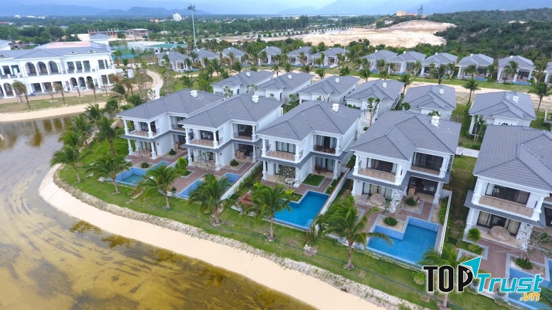 Vinpearl Nha Trang Long Beach Villas
