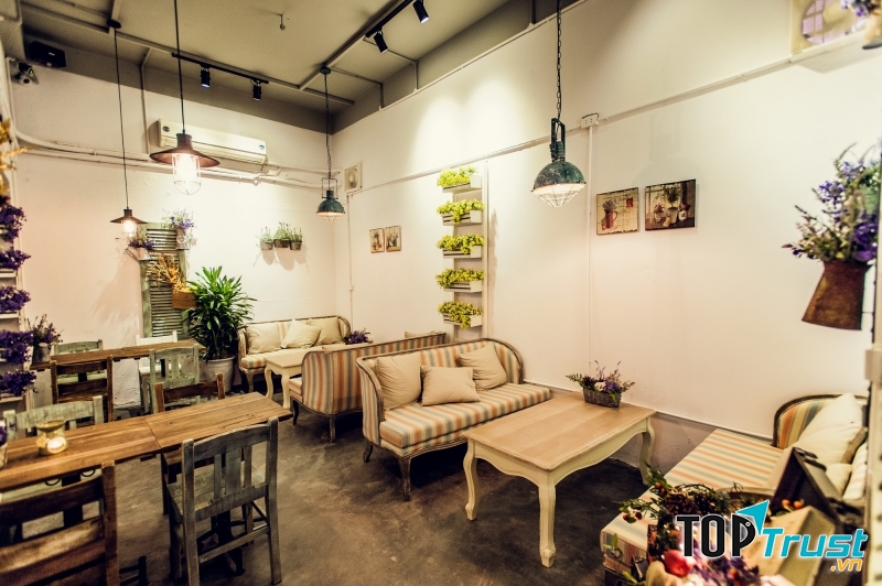 Vintage 1976 Cafe Lí Thường Kiệt