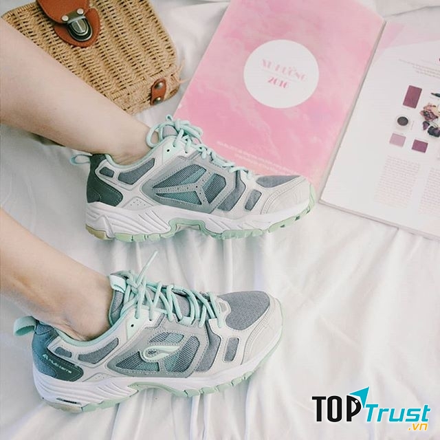 Giày 2hand tại Vintage House.